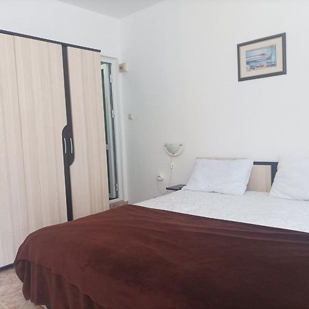 Family Hotel Bohemi II 프리모르스코 외부 사진